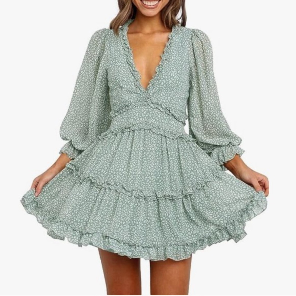 Women’s Boutique Animal Print Open Back Green Ruffle Dress Sz M